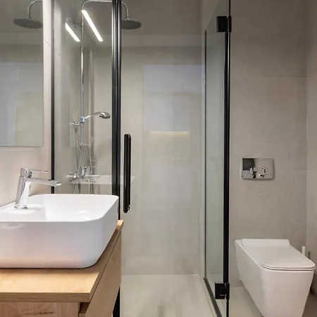 Skg Cityscape Metropolis Apartment